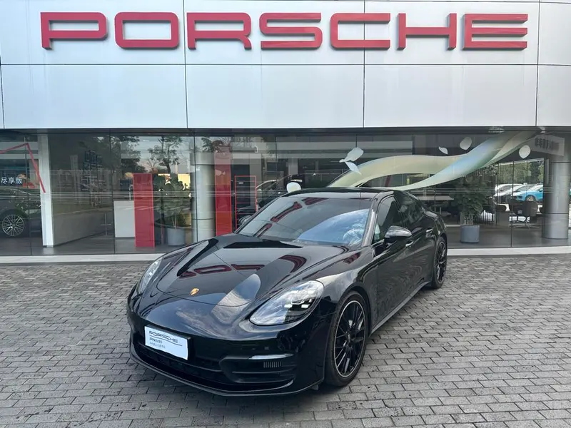 Porsche Panamera, 2023