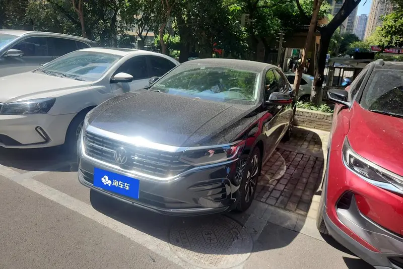 Volkswagen Passat, 2022