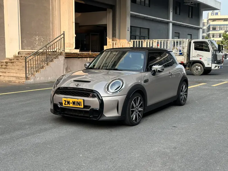 MINI MINI, 2022