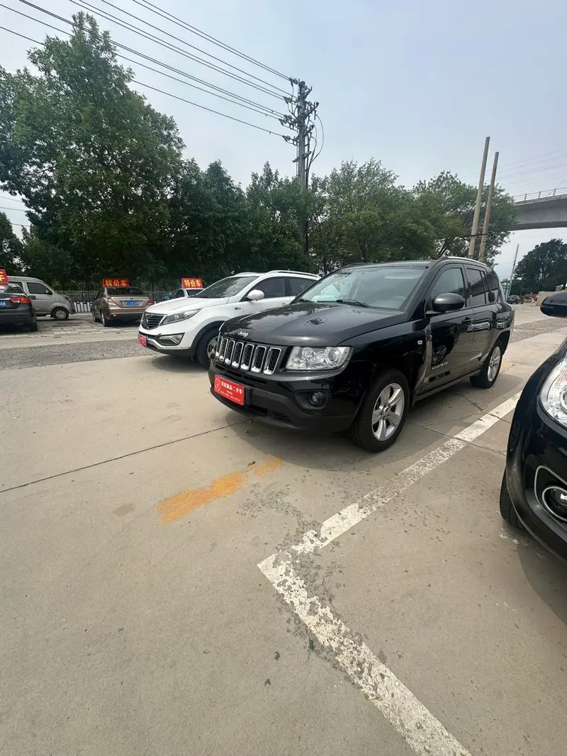 Jeep Compass (Import), 2013
