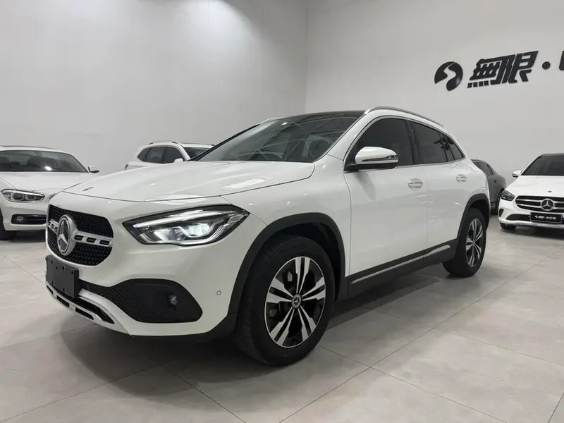 Mercedes-Benz GLA, 2022