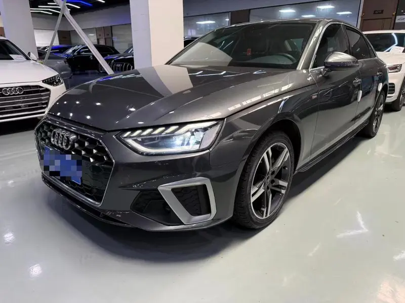 Audi A4L, 2022