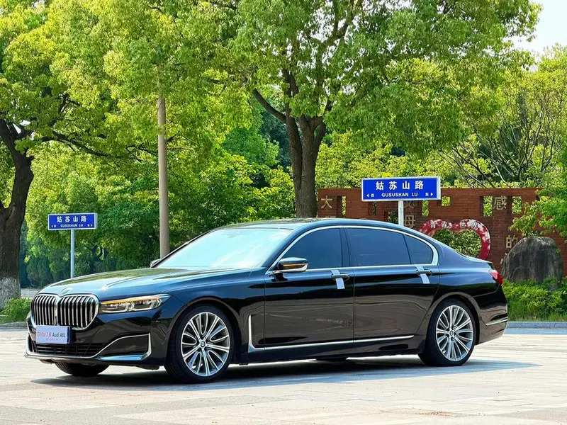 BMW 7-Series, 2019