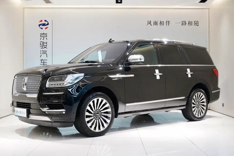 Lincoln Navigator, 2019