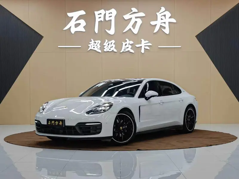 Porsche Panamera, 2022