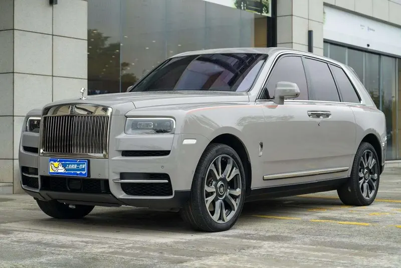 Rolls-Royce Cullinan, 2024