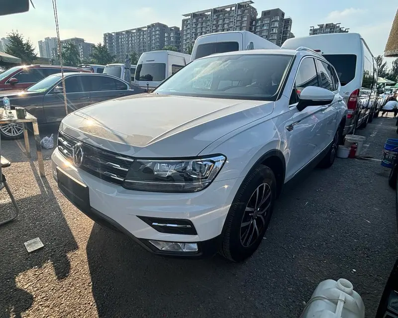 Volkswagen Tiguan L, 2018