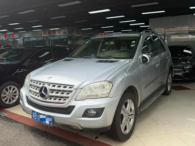 Mercedes-Benz M-Class, 2010