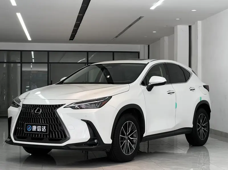 Lexus NX, 2023