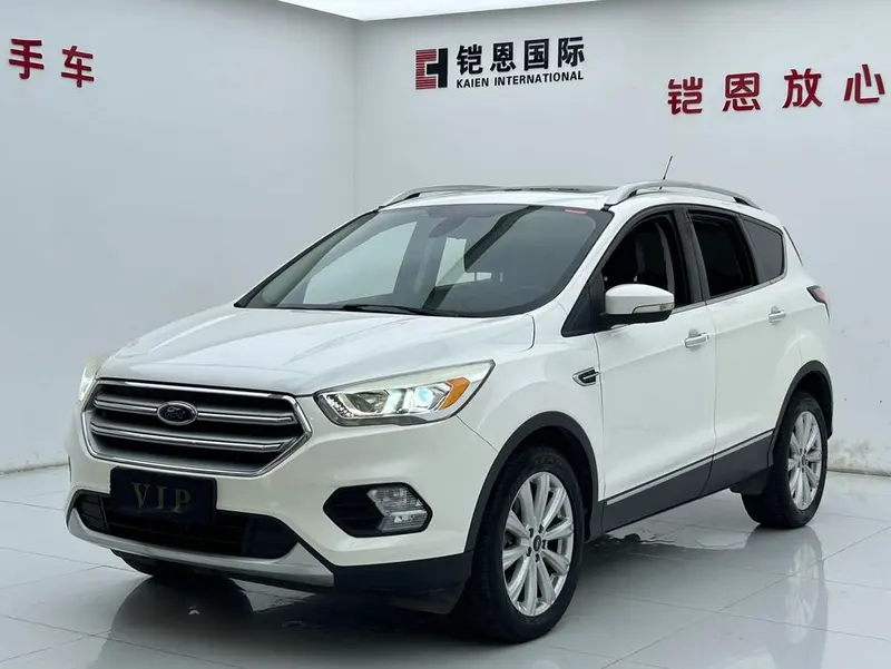 Ford Kuga, 2017