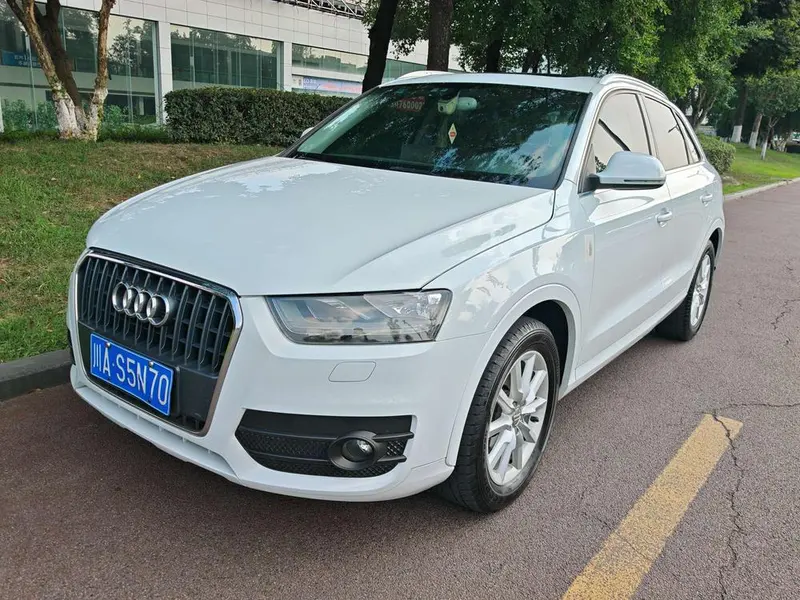Audi Q3, 2013