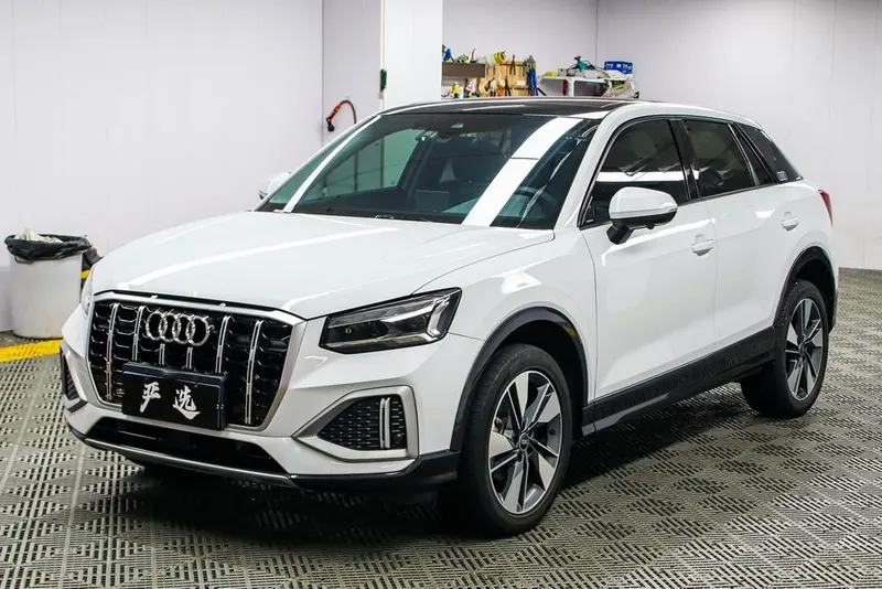 Audi Q2L, 2022