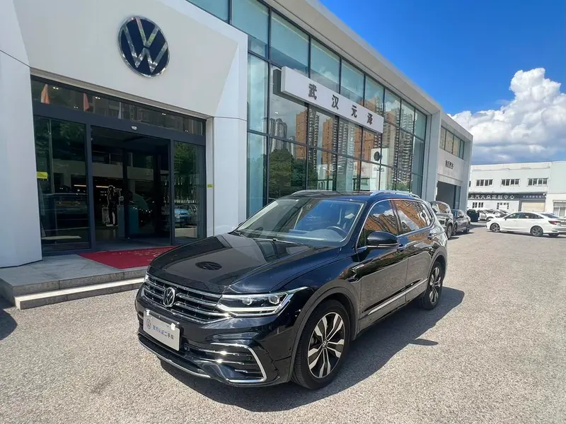 Volkswagen Tiguan L, 2022