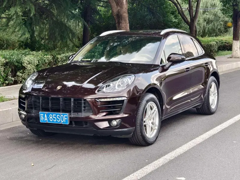 Porsche Macan, 2014