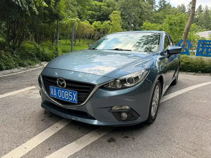 Mazda 3 Axela, 2016
