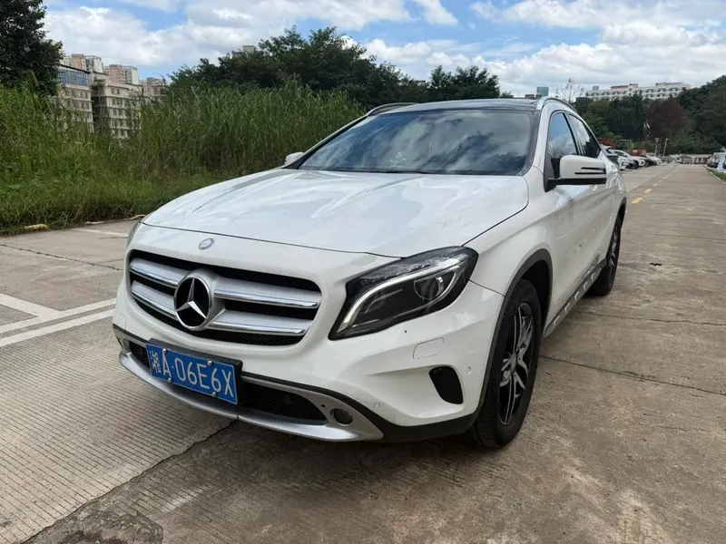 Mercedes-Benz GLA, 2015