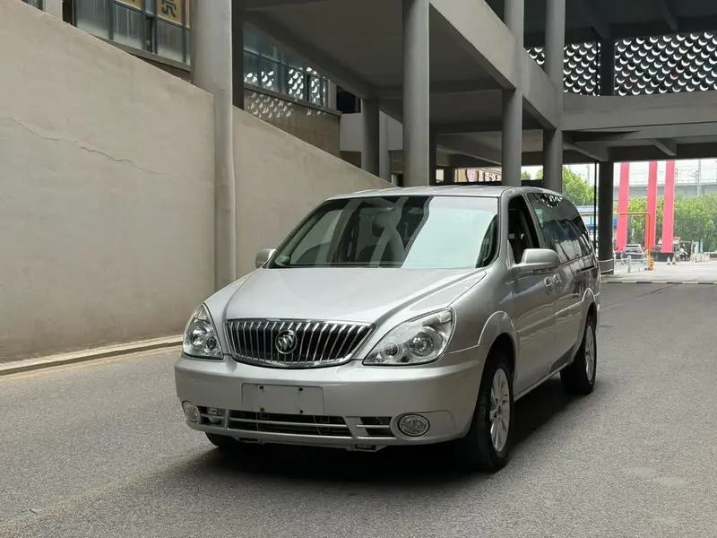 Buick GL8, 2012