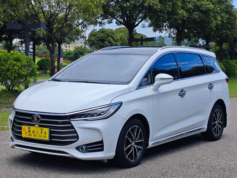 BYD Song MAX, 2017