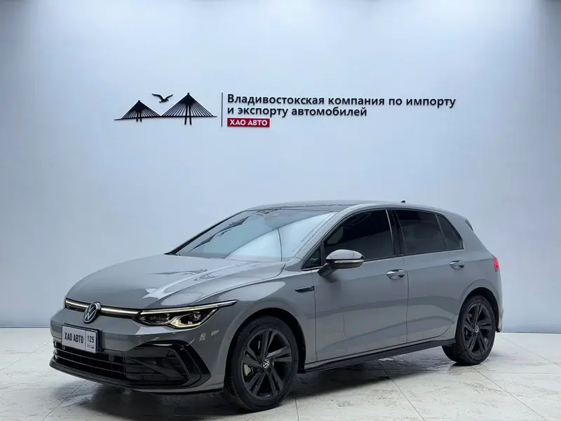Volkswagen Golf, 2023
