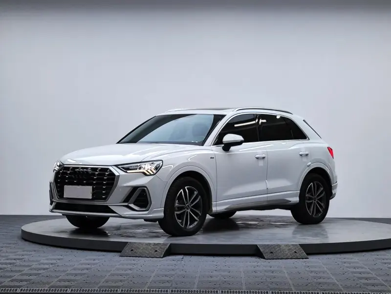 Audi Q3, 2022