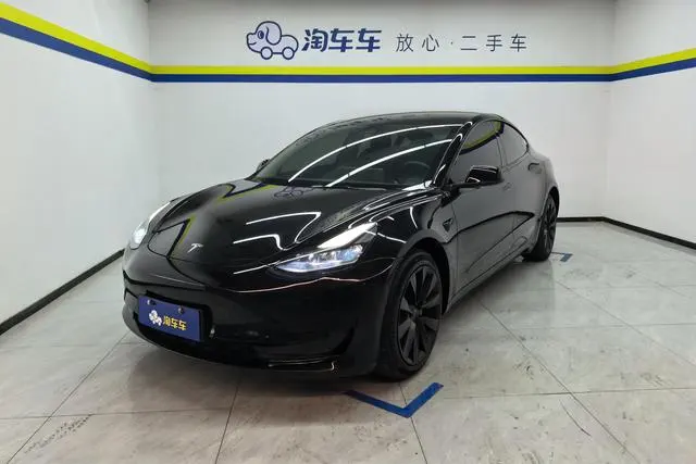 Tesla Model 3, 2022