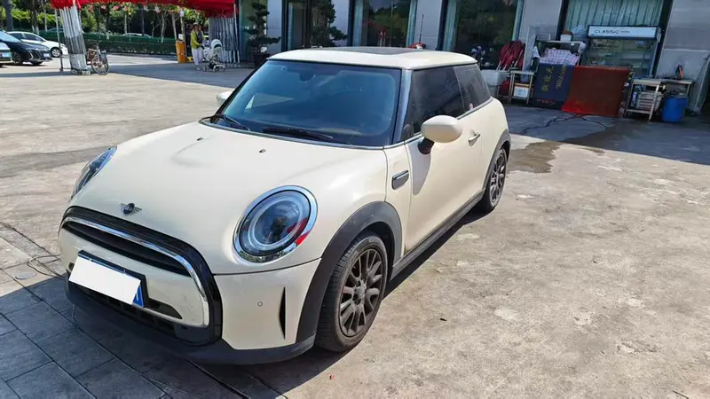 MINI MINI, 2022