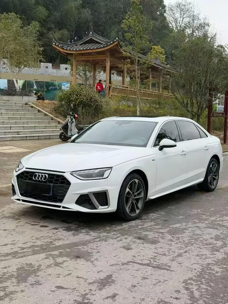 Audi A4L, 2020