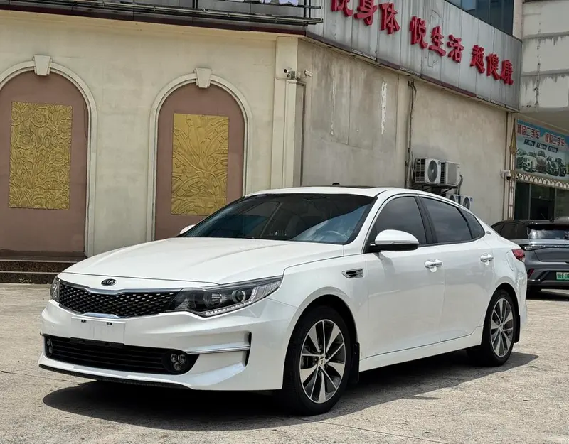 Kia K5, 2017
