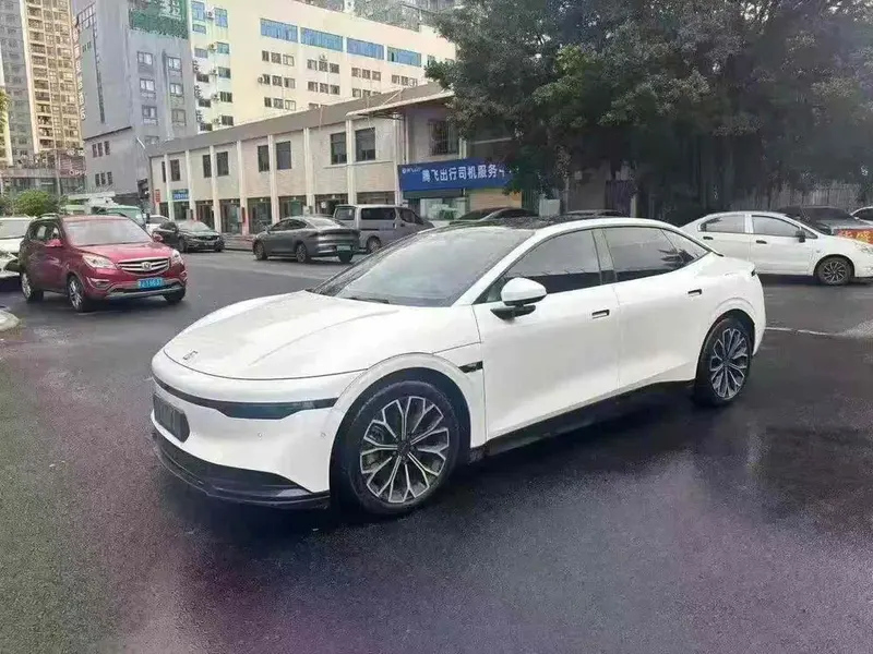 Zeekr 007, 2024