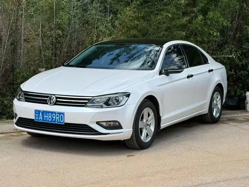 Volkswagen Lamando, 2015