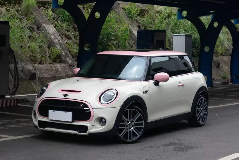 MINI MINI, 2021