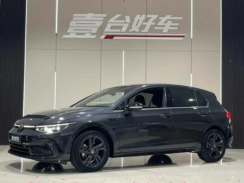 Volkswagen Golf, 2021