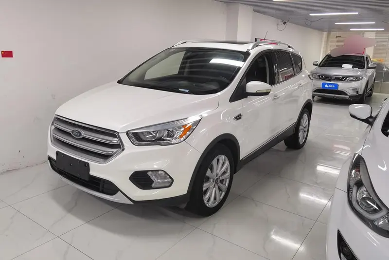 Ford Kuga, 2017
