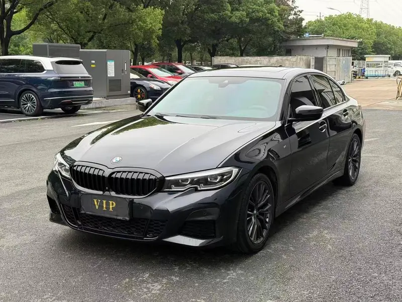BMW 3-Series, 2022
