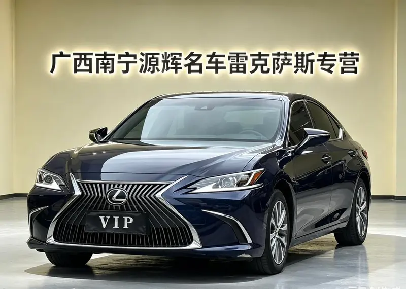 Lexus ES, 2020