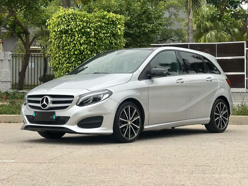 Mercedes-Benz B-Class, 2015