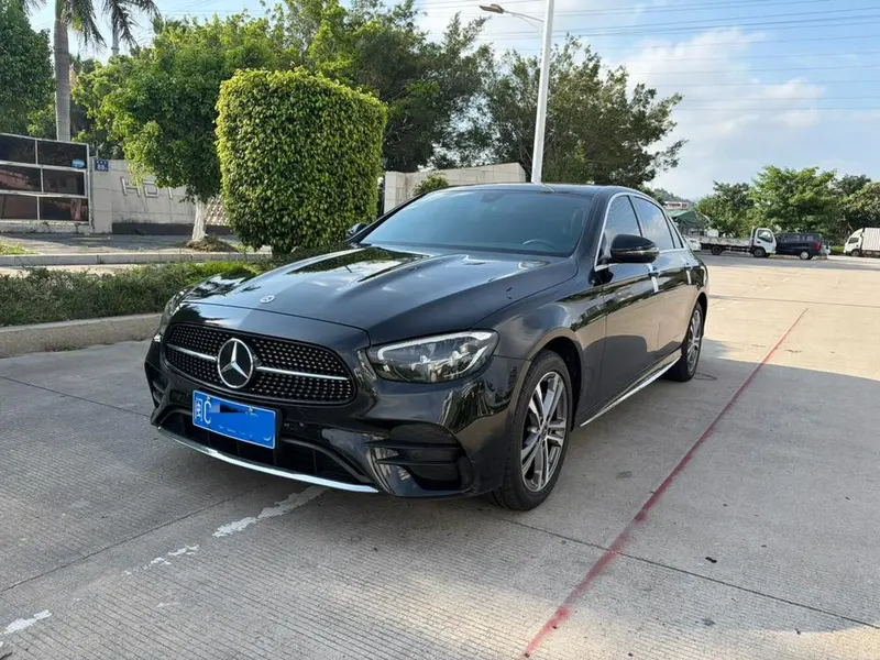 Mercedes-Benz E-Class, 2022