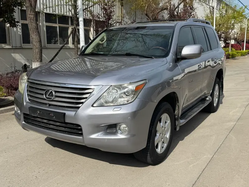 Lexus LX, 2008