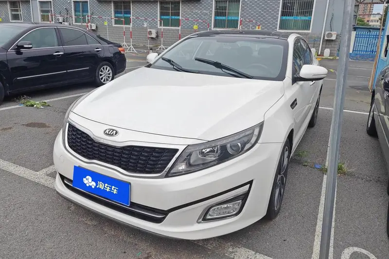 Kia K5, 2015