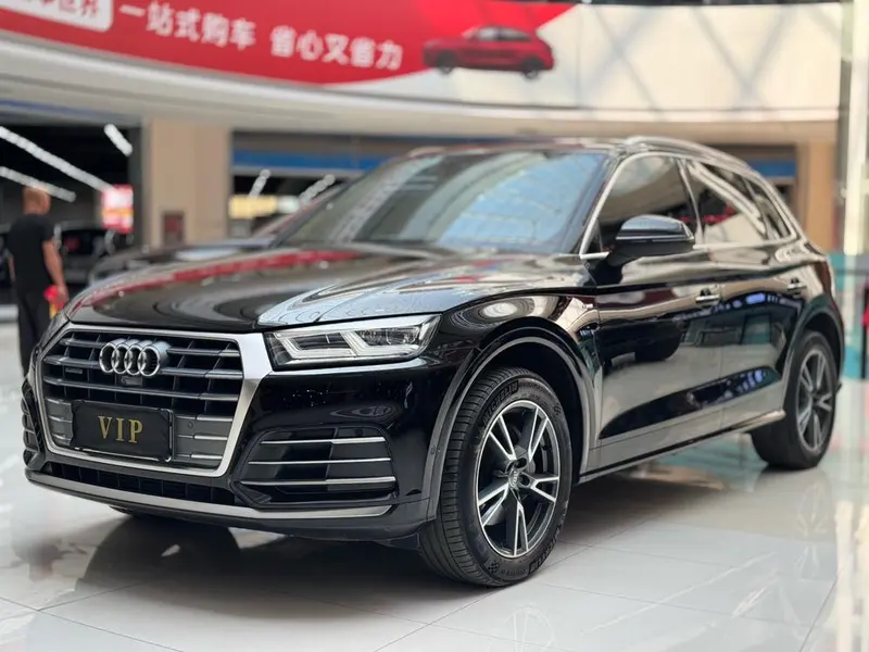 Audi Q5L, 2020