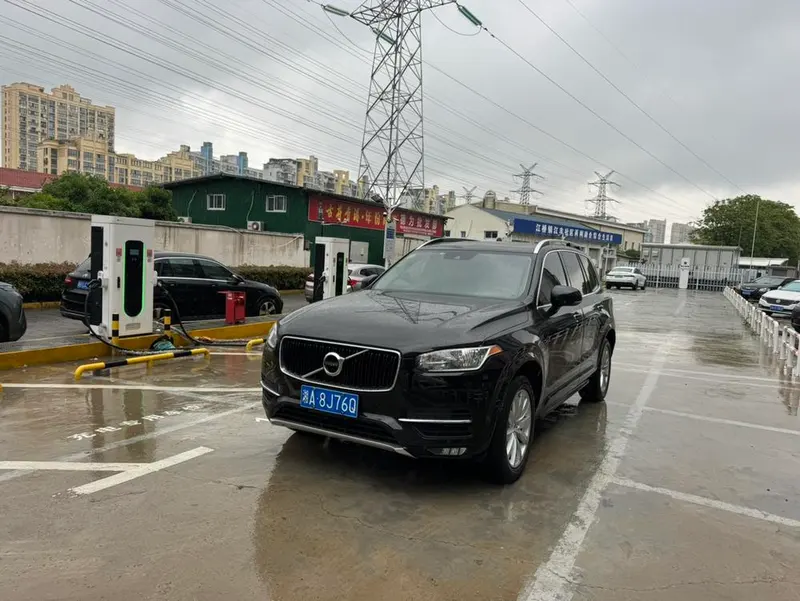 Volvo XC90, 2015
