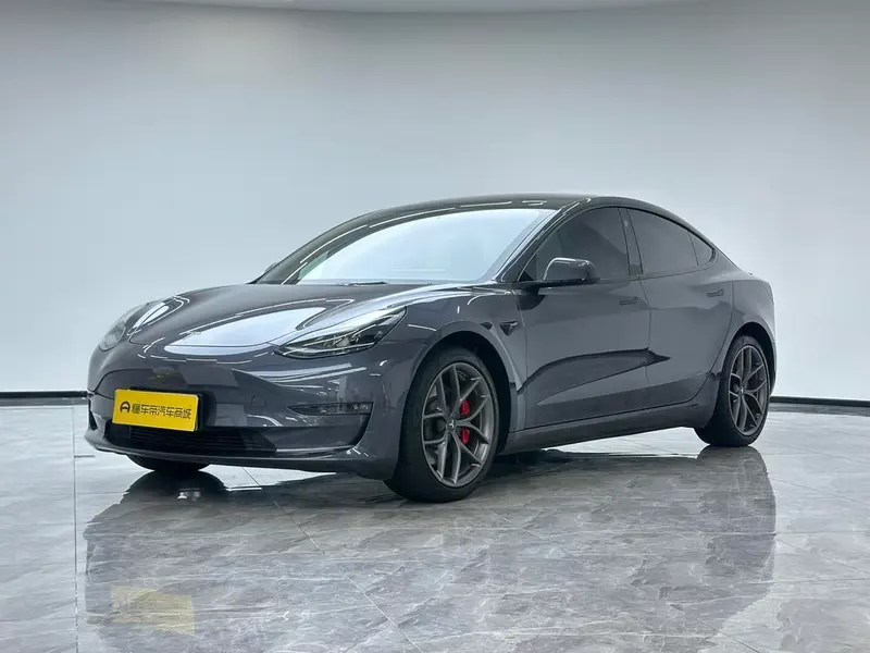 Tesla Model 3, 2022