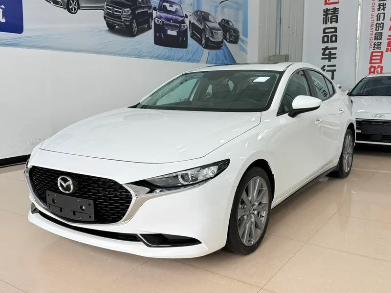Mazda 3 Axela, 2022