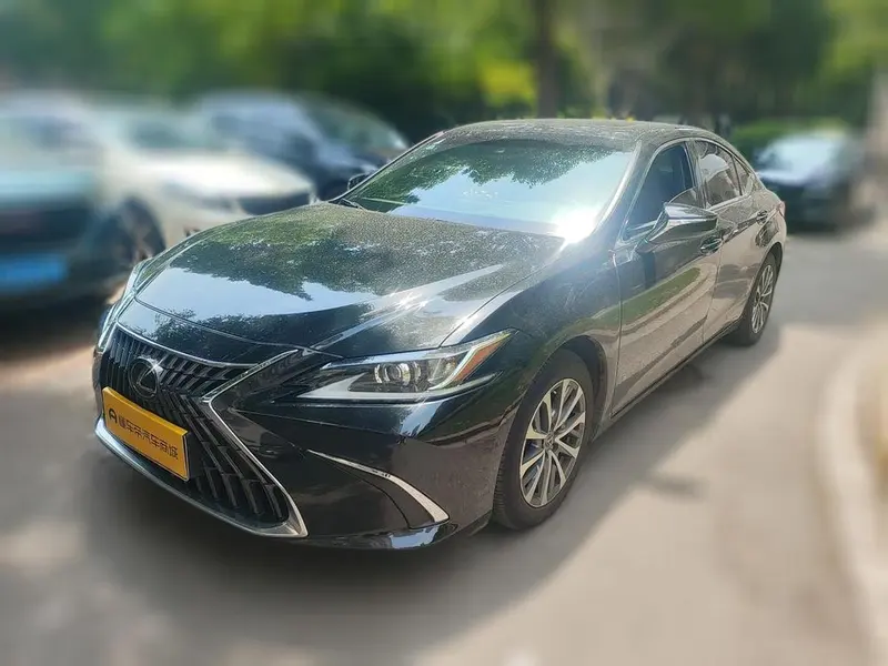 Lexus ES, 2023