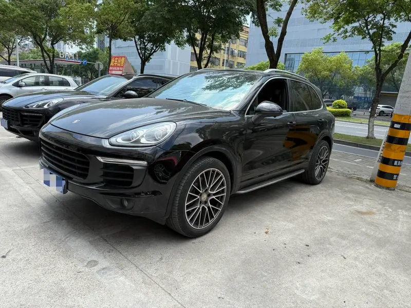 Porsche Cayenne, 2015