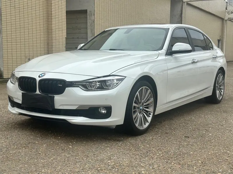 BMW 3-Series, 2019