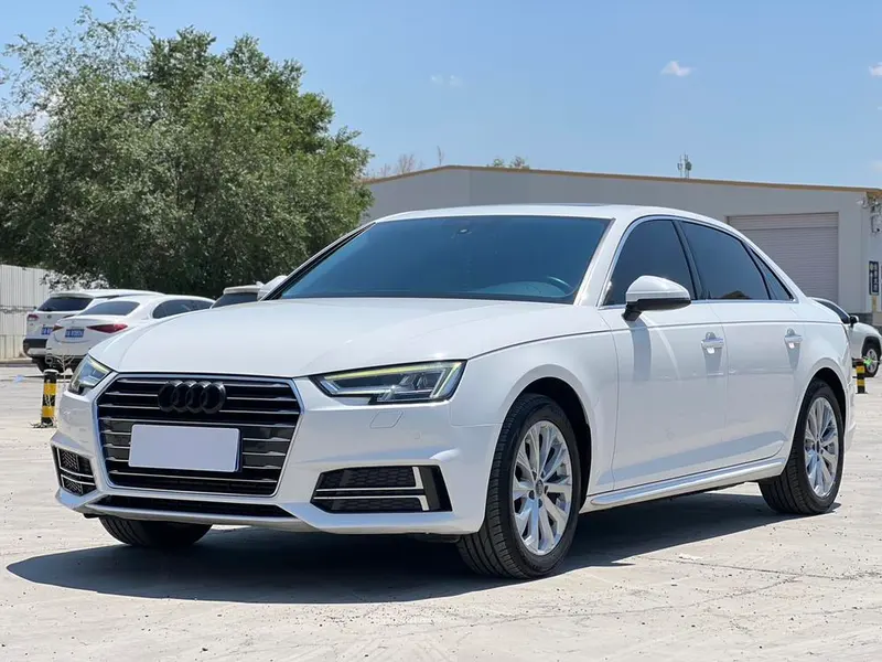 Audi A4L, 2018
