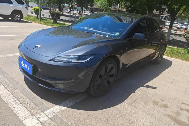 Tesla Model 3, 2025