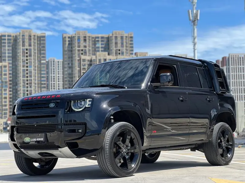 Land Rover Defender, 2024