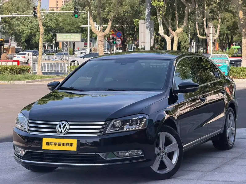 Volkswagen Magotan, 2012